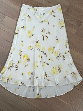 Vintage Banana Republic satin midi skirt xs/small